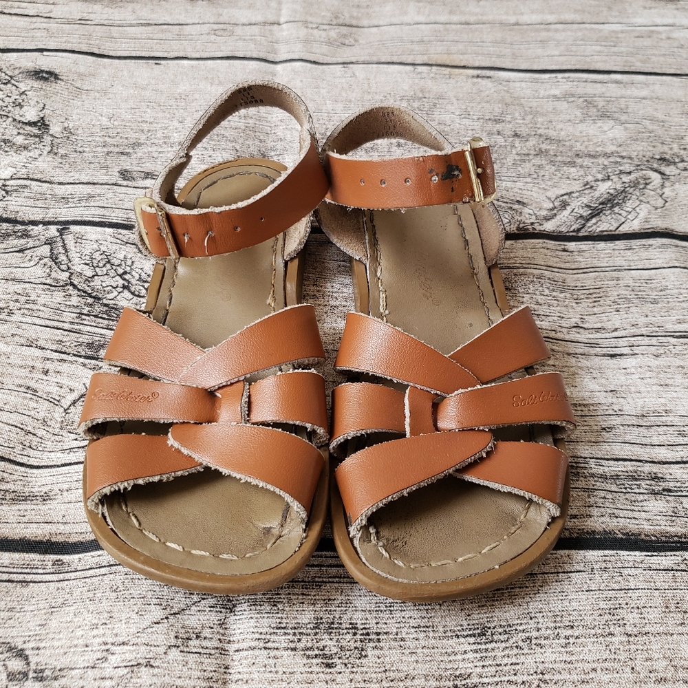 Kids tan salwater sandals